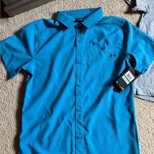Under Armour Blue Button Down Shirt Lightweight and Stylish